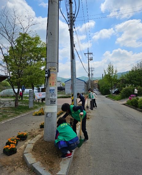 의왕시 고천동 새마을부녀회, 꽃길 가꾸기 실시