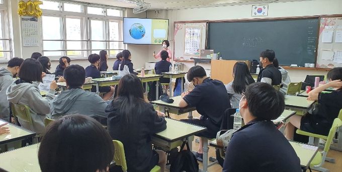 2023 시흥형 탄소중립 실천 중점학교 개발·운영...관내 중·고등학교 8개교 학생 3,000여명 참여