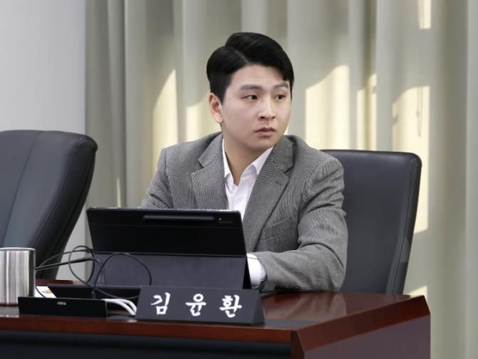 성남시의회 김윤환 의원, “성남하이테크밸리에 문화의 옷 입혀 청년 유입 이끌어야”