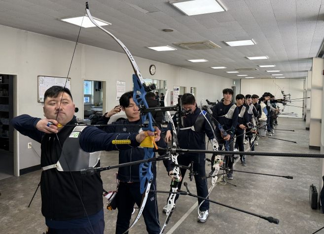청주시청 양궁부, 국가대표팀과 동계강화 합동 전지훈련