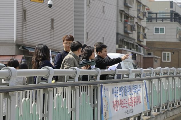 수원시 권선구, “수원천 걷고 쉼터에서 쉬어가세요”세류3동 생활환경 집중 점검
